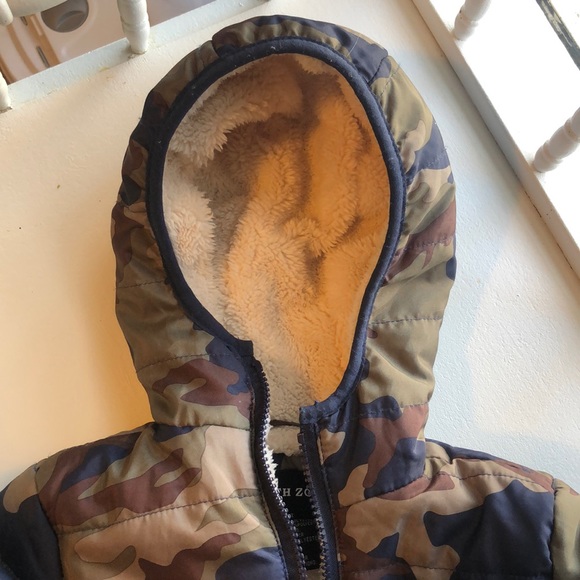 Boy coat - Picture 4 of 4